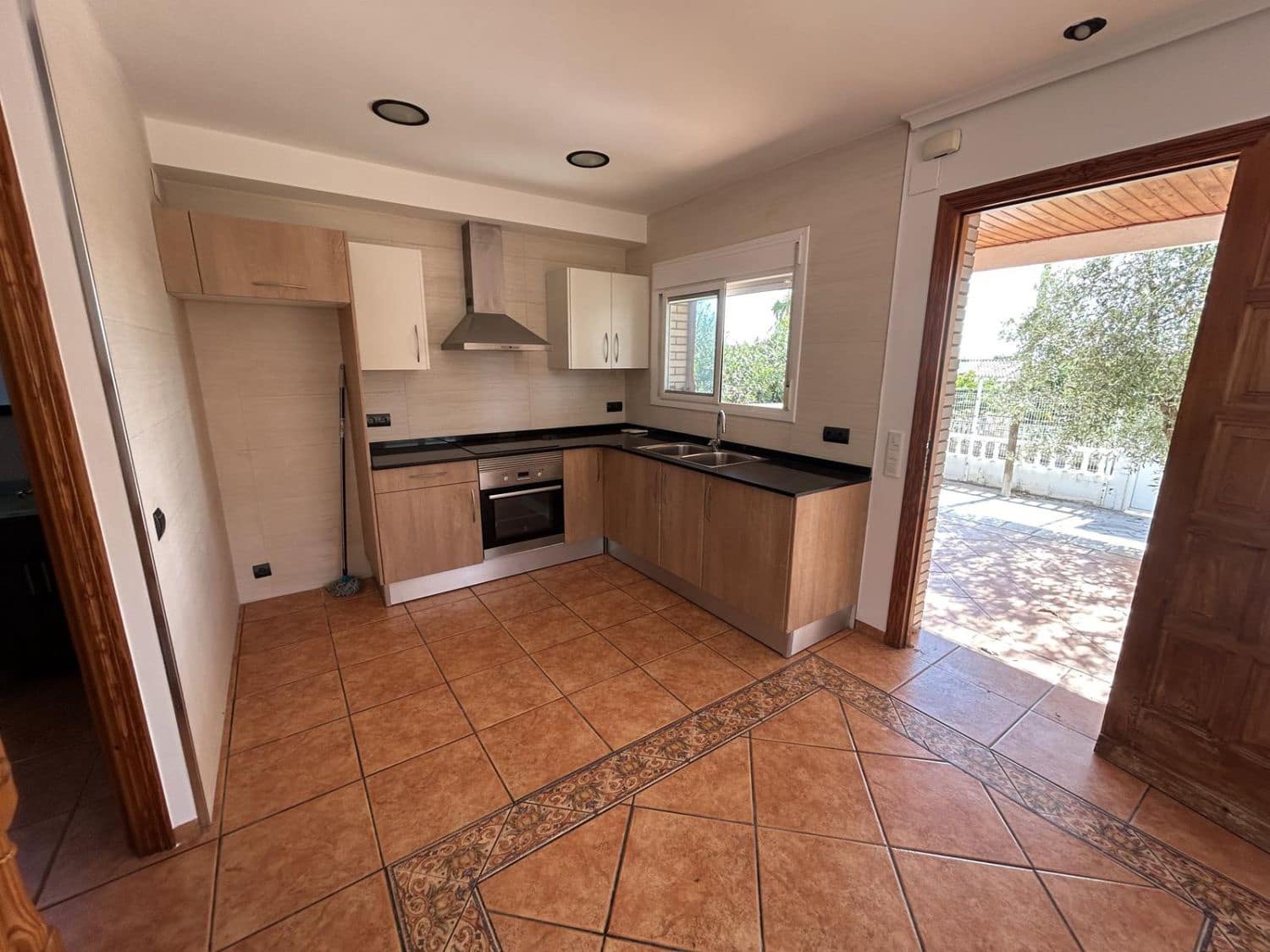 3 bedroom Villa for sale in Alcanar with garage - € 255,000 (Ref: 9330560)