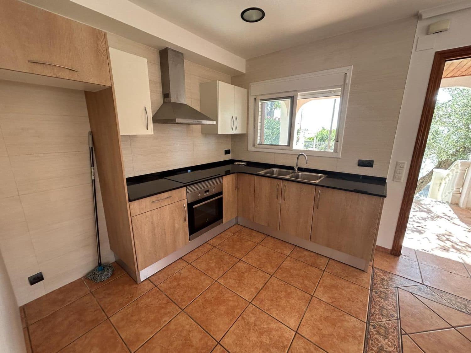 3 bedroom Villa for sale in Alcanar with garage - € 255,000 (Ref: 9330560)