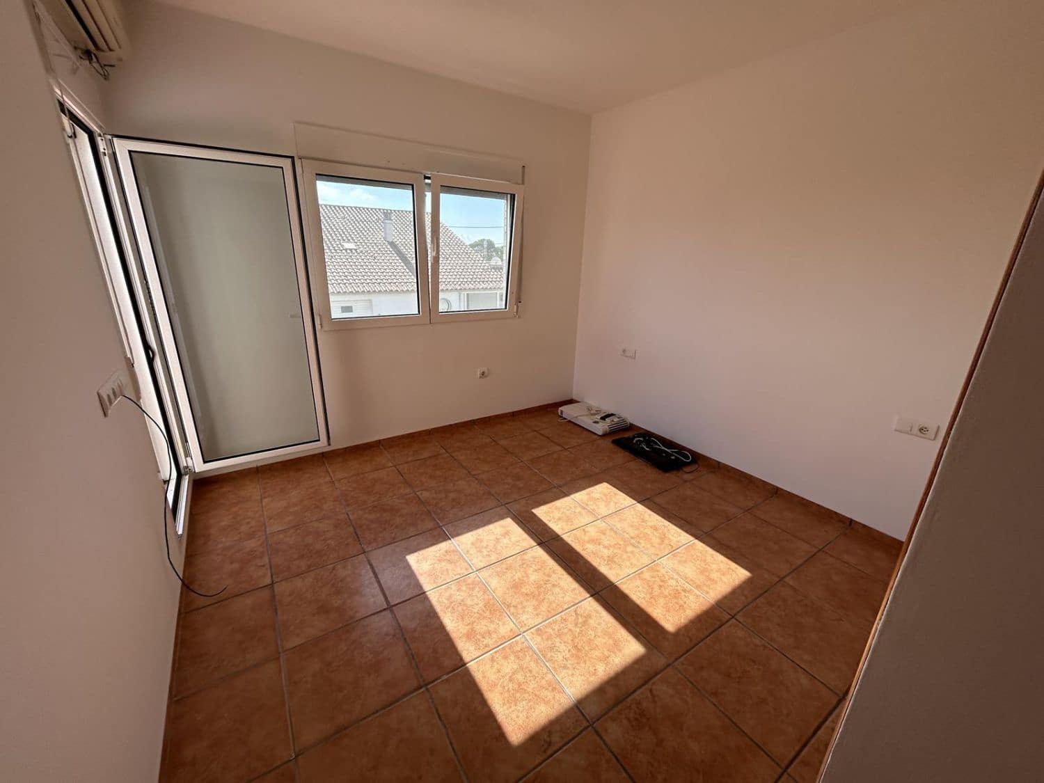 3 bedroom Villa for sale in Alcanar with garage - € 255,000 (Ref: 9330560)