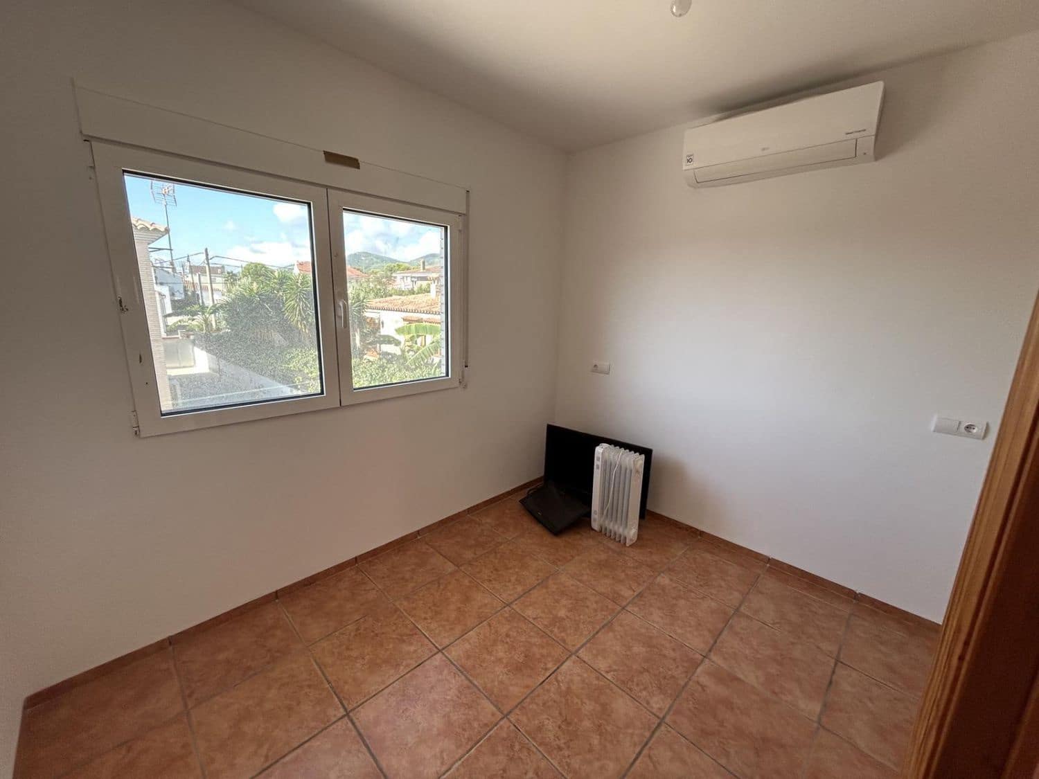 3 bedroom Villa for sale in Alcanar with garage - € 255,000 (Ref: 9330560)