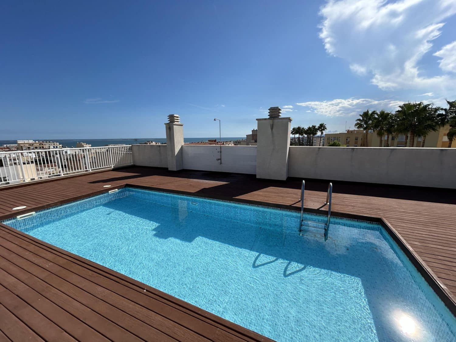 2 sypialnia Apartament na sprzedaż w Sant Carles de la Rapita z basenem garażem - 122 000 € (Ref: 9334864)