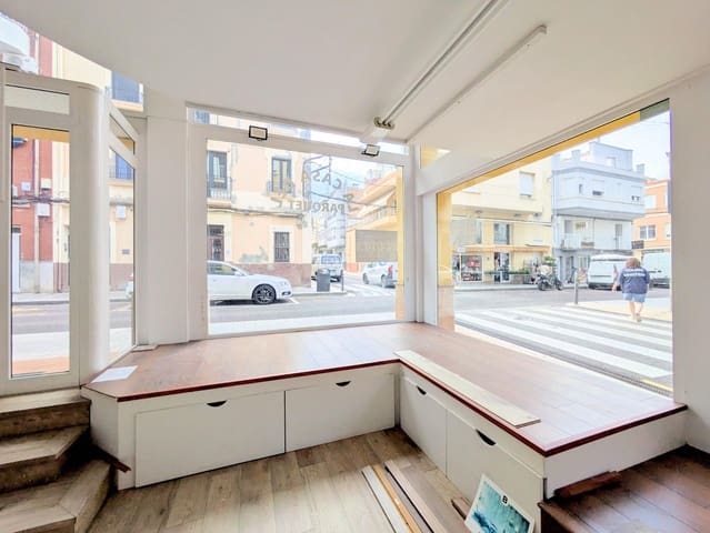 12 soverom Kommersiell til salgs i Sant Carles de la Ràpita - € 530 000 (Ref: 9334868)