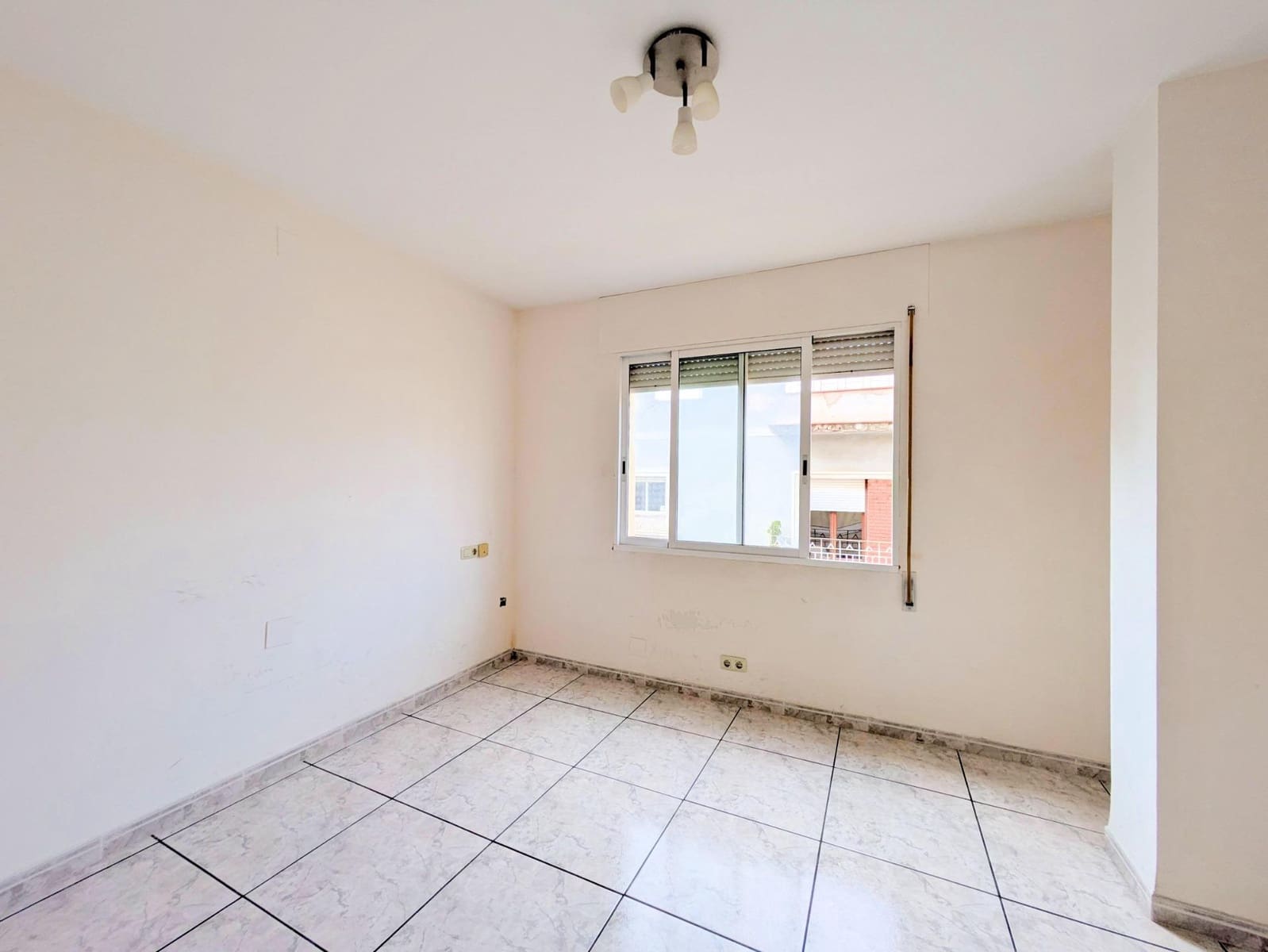 12 soverom Kommersiell til salgs i Sant Carles de la Rapita - € 530 000 (Ref: 9334868)