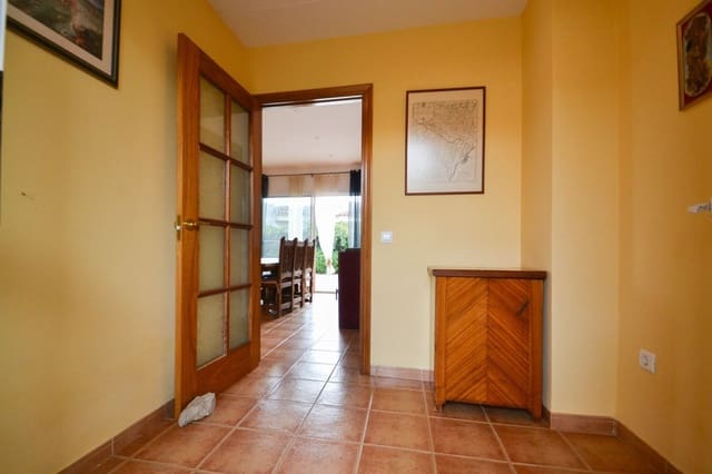 6 bedroom Villa for sale in Deltebre with pool garage - € 550,000 (Ref: 9347256)