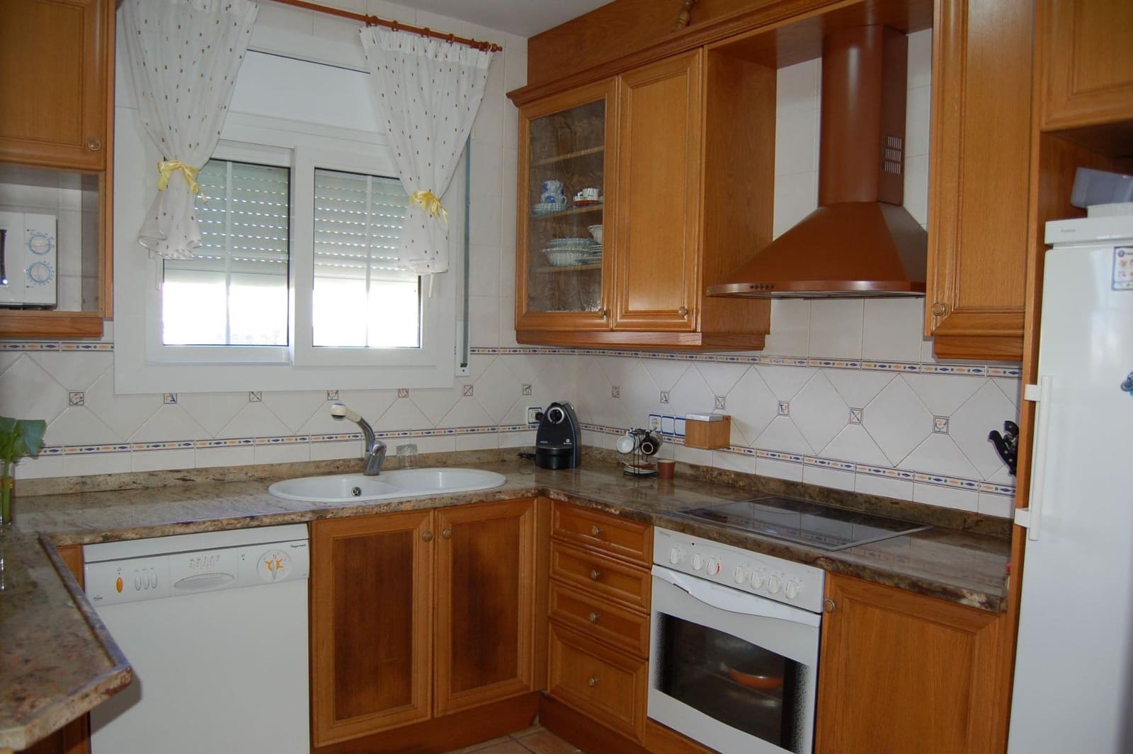 3 soverom Villa til salgs i Deltebre med svømmebasseng garasje - € 390 000 (Ref: 9347258)