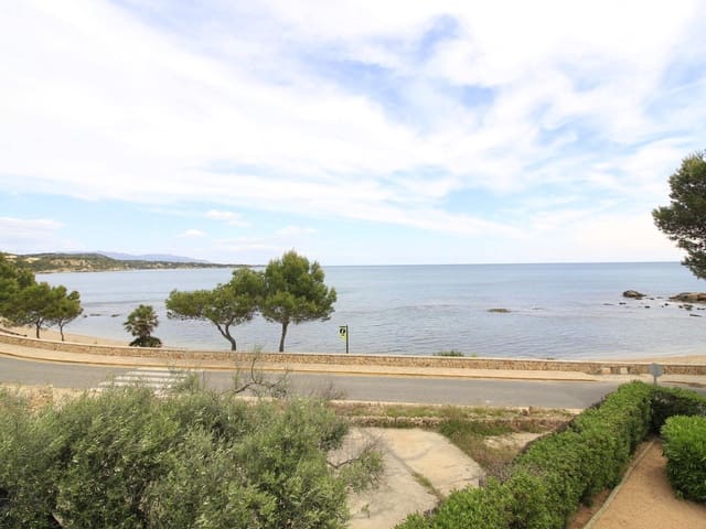 4 bedroom Villa for sale in El Perelló with garage - € 795,000 (Ref: 9347275)