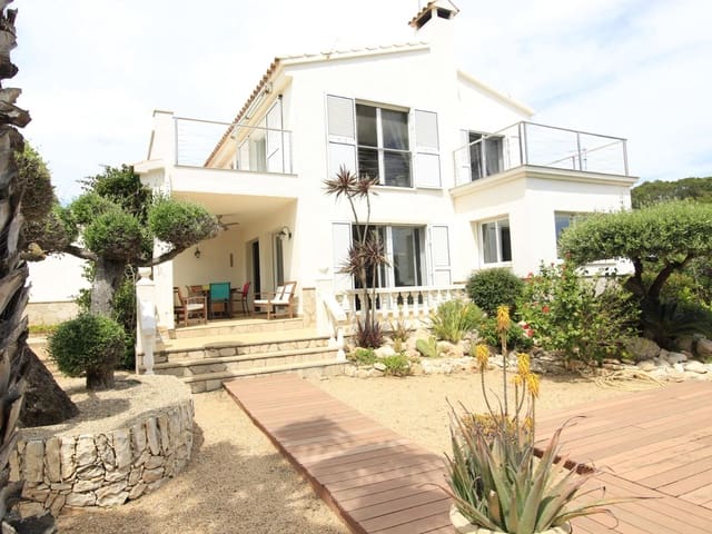 4 bedroom Villa for sale in El Perelló with garage - € 795,000 (Ref: 9347275)
