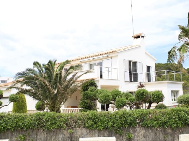 4 bedroom Villa for sale in El Perelló with garage - € 795,000 (Ref: 9347275)