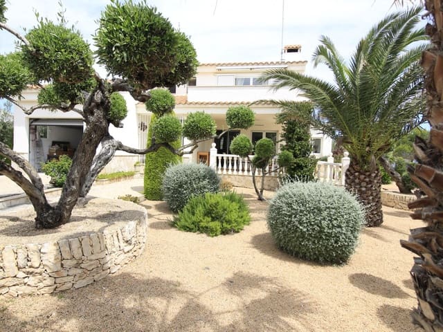4 bedroom Villa for sale in El Perelló with garage - € 795,000 (Ref: 9347275)