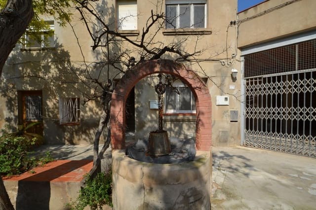 4 soverom Hus til salgs i Deltebre med garasje - € 160 000 (Ref: 9347279)