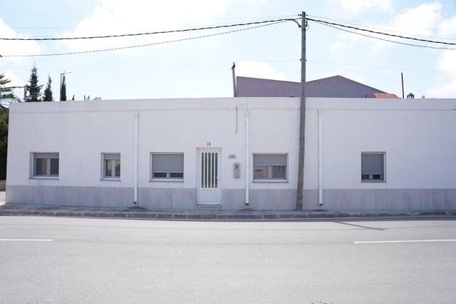 5 bedroom Finca/Country House for sale in Deltebre - € 150,000 (Ref: 9347282)