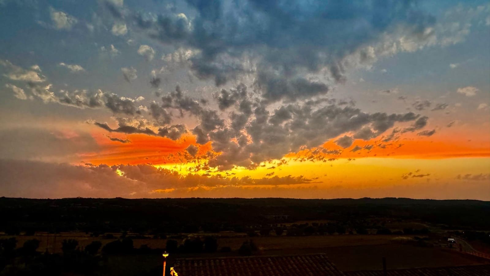 4 slaapkamer Huis te koop in Arnes met garage - € 320.000 (Ref: 9367427)