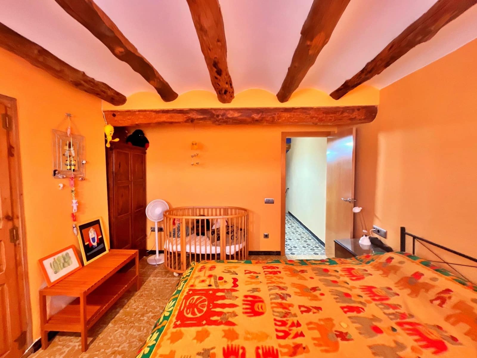 4 slaapkamer Huis te koop in Arnes met garage - € 320.000 (Ref: 9367427)