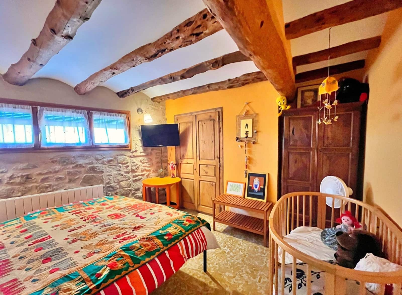 4 slaapkamer Huis te koop in Arnes met garage - € 320.000 (Ref: 9367427)