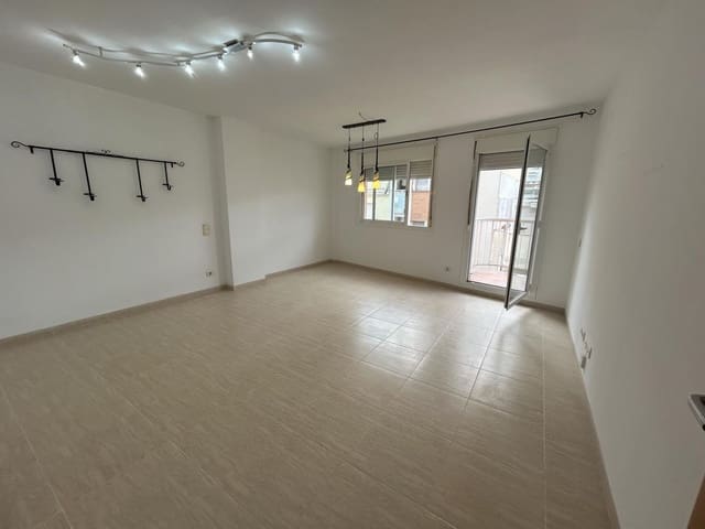 3 soveværelse Lejlighed til salg i Sant Carles de la Ràpita med garage - € 143.700 (Ref: 9390657)