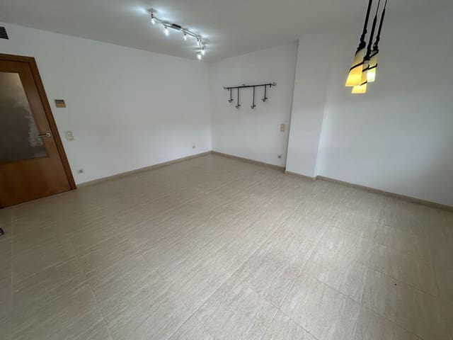 3 soveværelse Lejlighed til salg i Sant Carles de la Ràpita med garage - € 143.700 (Ref: 9390657)