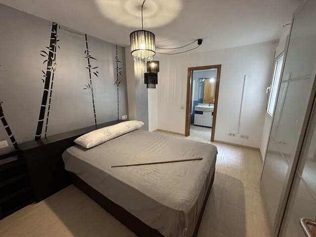 3 soveværelse Lejlighed til salg i Sant Carles de la Ràpita med garage - € 143.700 (Ref: 9390657)