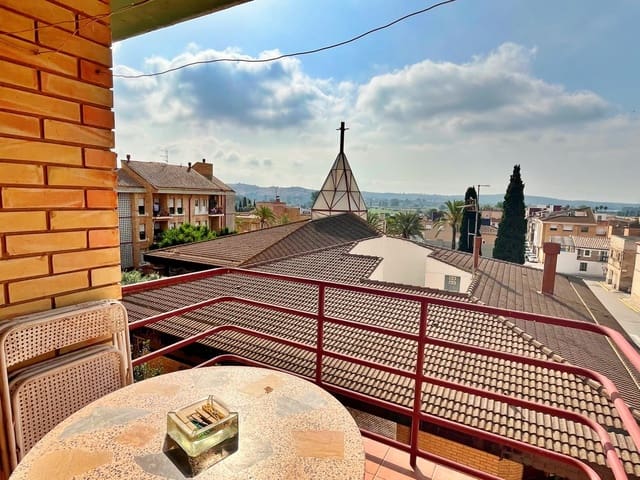 4 bedroom Flat for sale in Tortosa - € 75,000 (Ref: 9403316)