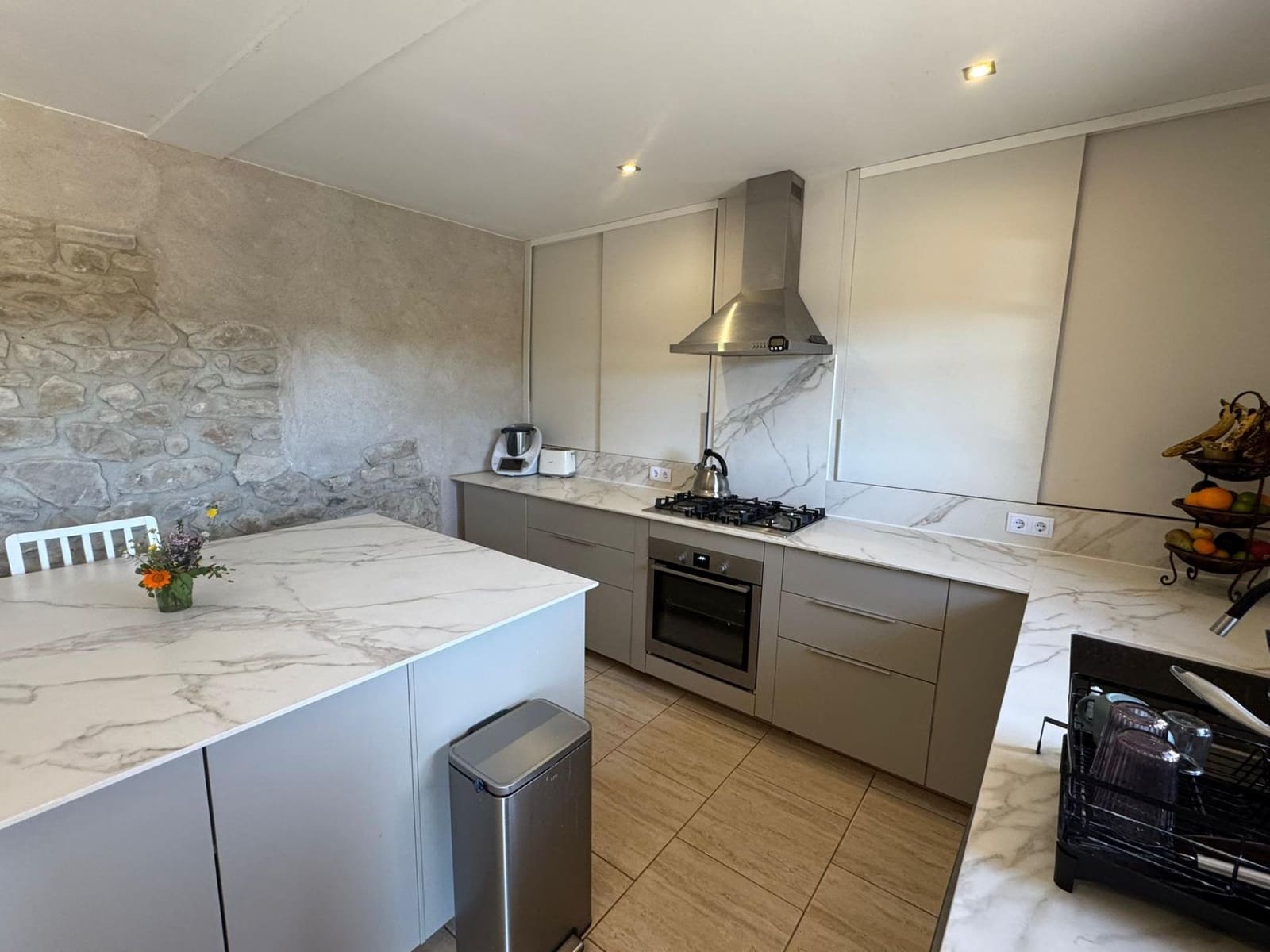 3 soveværelse Villa til salg i Flix med swimmingpool - € 265.000 (Ref: 9406669)