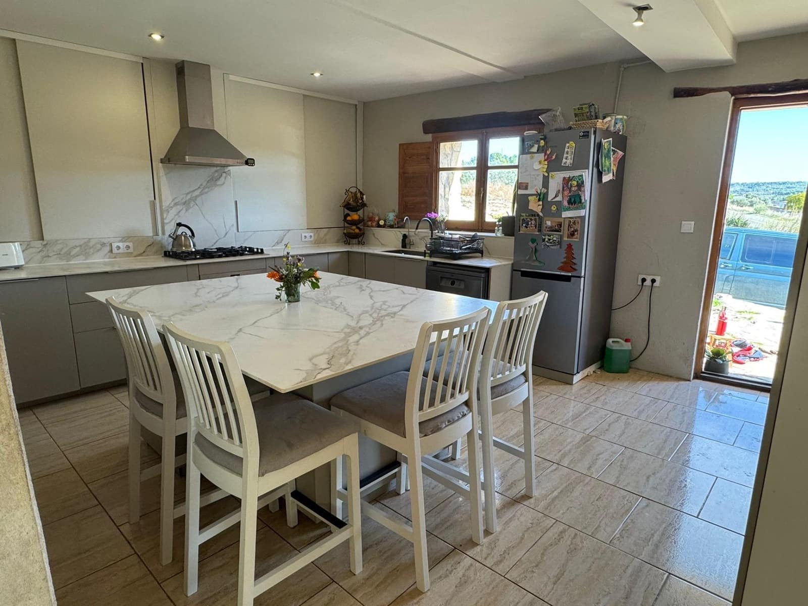 3 soveværelse Villa til salg i Flix med swimmingpool - € 265.000 (Ref: 9406669)