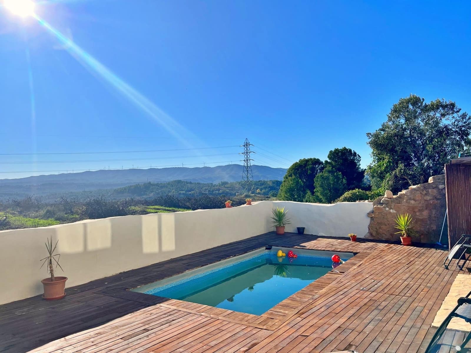 3 soveværelse Villa til salg i Flix med swimmingpool - € 265.000 (Ref: 9406669)