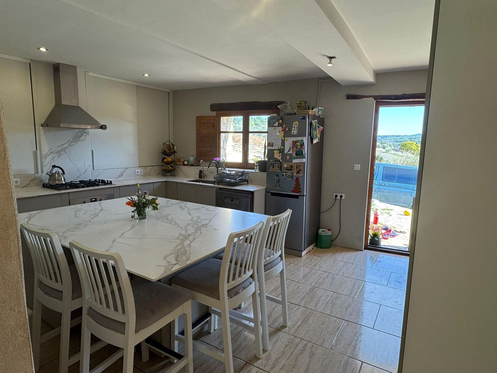 3 soveværelse Villa til salg i Flix med swimmingpool - € 265.000 (Ref: 9406669)