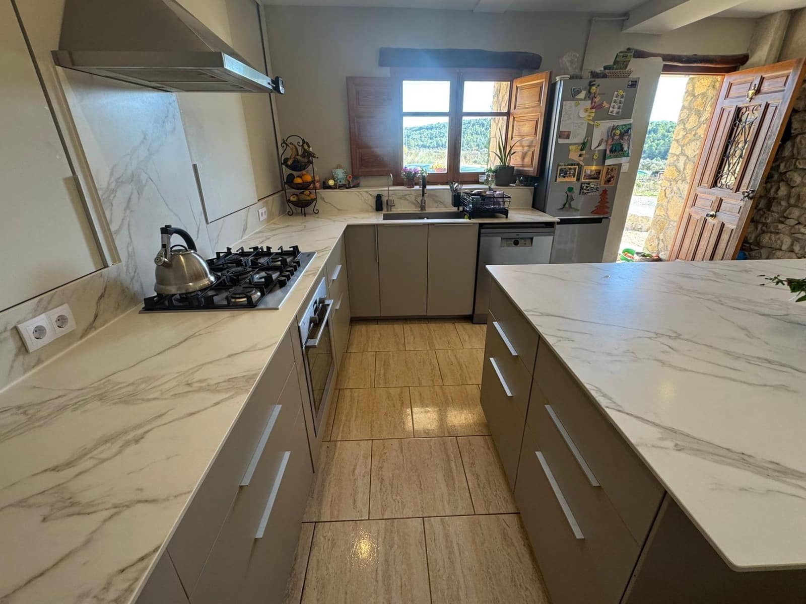 3 soveværelse Villa til salg i Flix med swimmingpool - € 265.000 (Ref: 9406669)