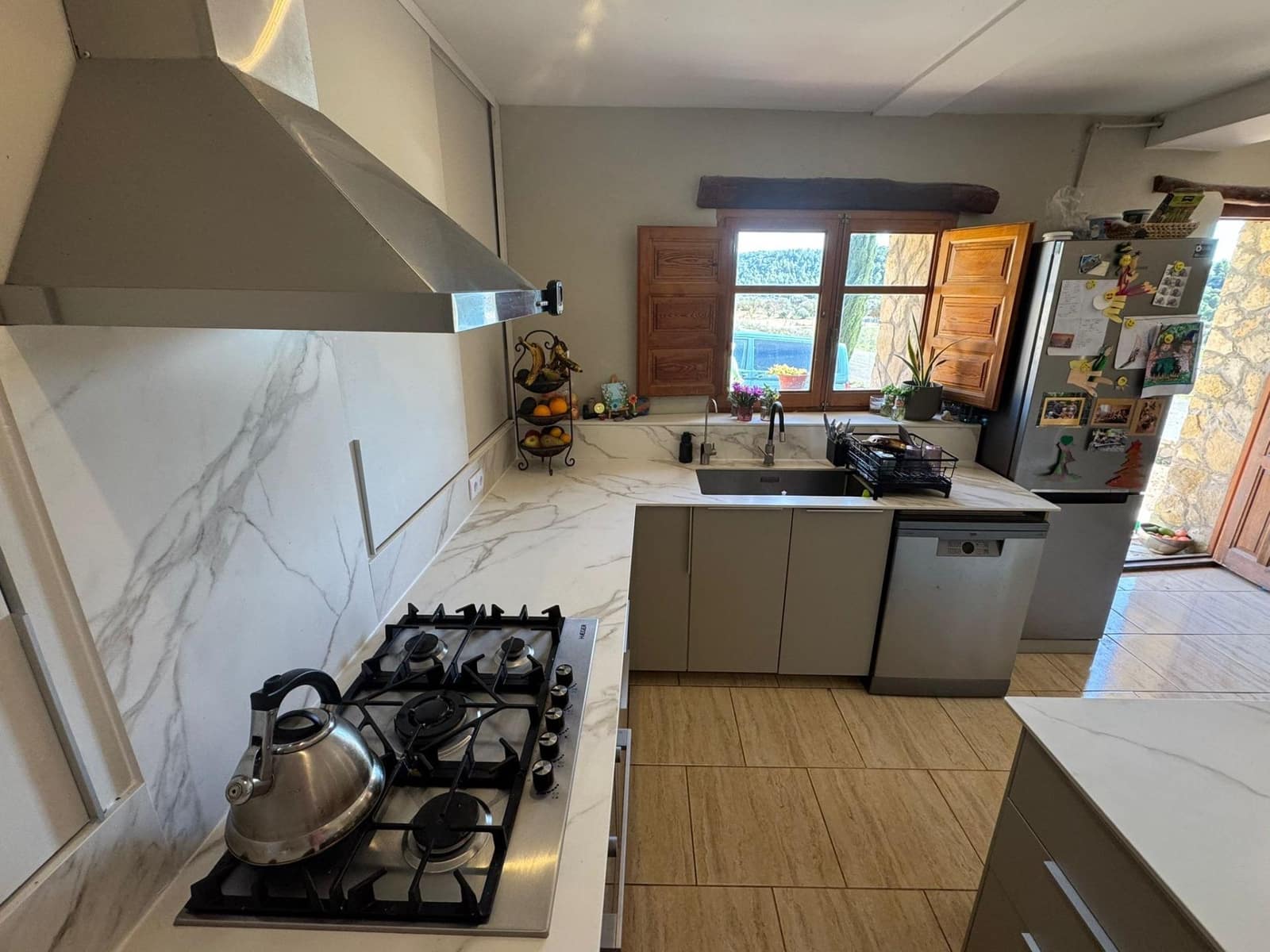 3 soveværelse Villa til salg i Flix med swimmingpool - € 265.000 (Ref: 9406669)