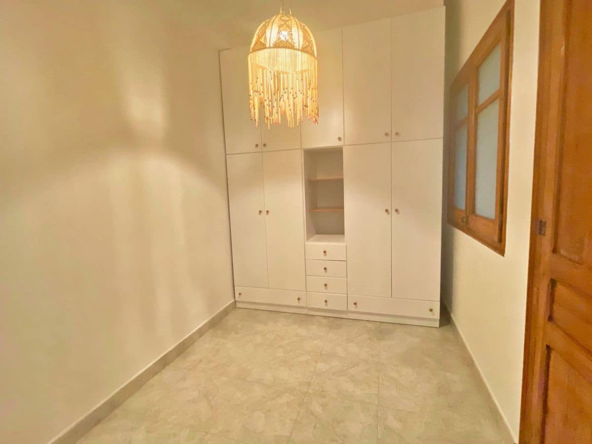 4 soveværelse Lejlighed til leje i Tortosa - € 600 (Ref: 9406670)