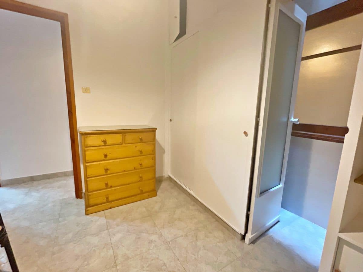 4 soveværelse Lejlighed til leje i Tortosa - € 600 (Ref: 9406670)