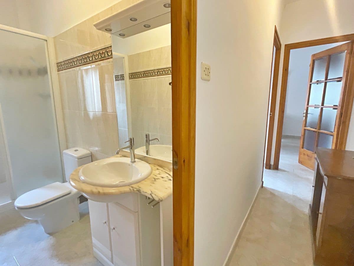 4 soveværelse Lejlighed til leje i Tortosa - € 600 (Ref: 9406670)