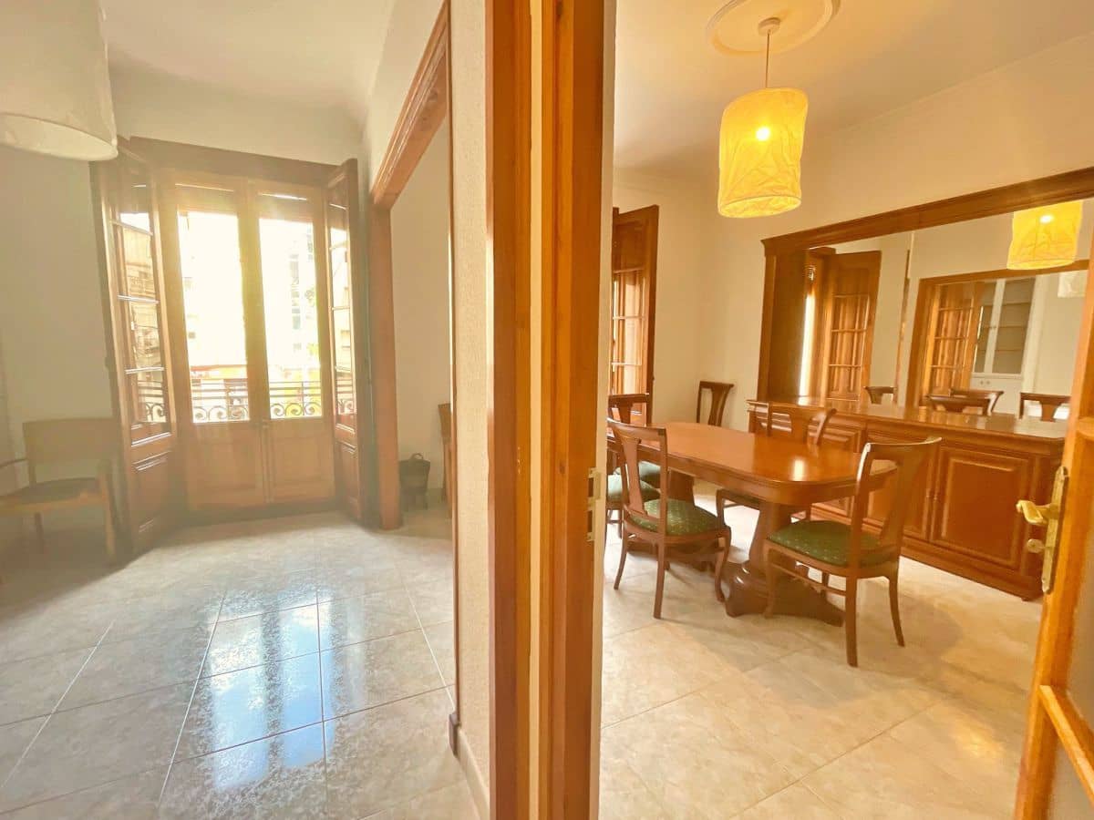 4 soveværelse Lejlighed til leje i Tortosa - € 600 (Ref: 9406670)