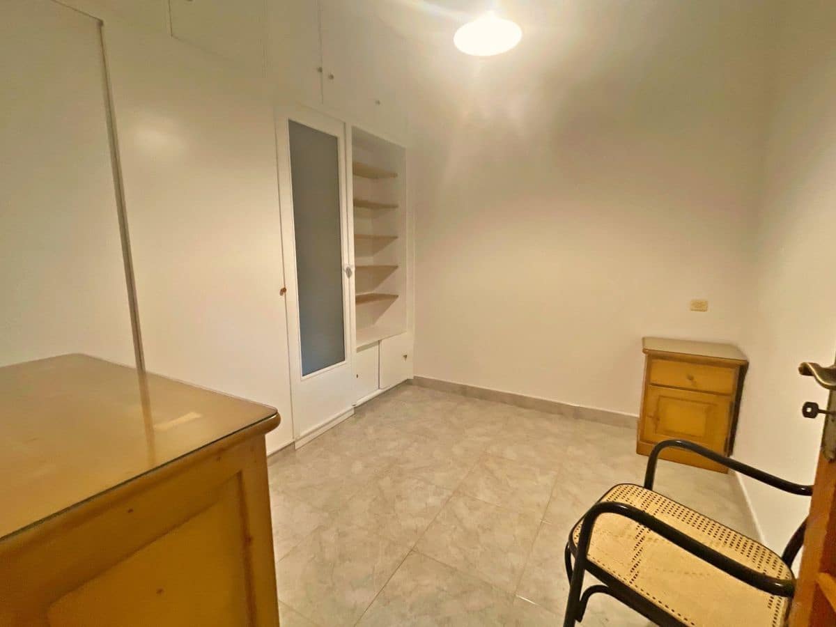 4 soveværelse Lejlighed til leje i Tortosa - € 600 (Ref: 9406670)