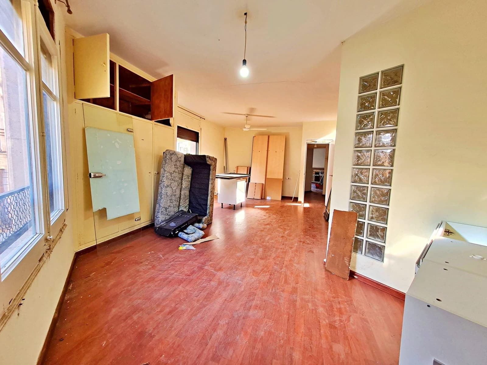 3 bedroom Flat for sale in Tortosa - € 95,000 (Ref: 9440015)