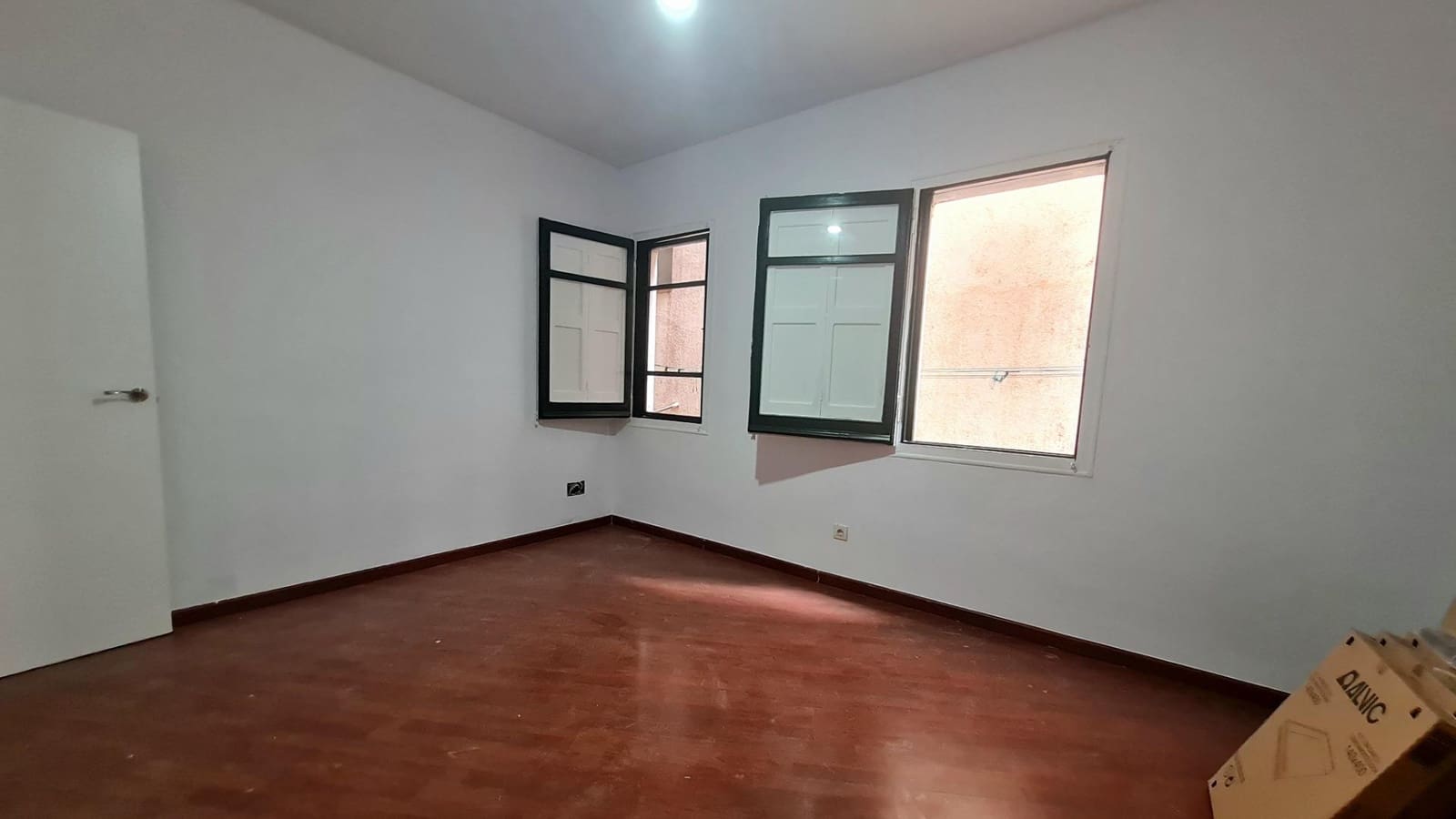 3 bedroom Flat for sale in Tortosa - € 105,000 (Ref: 9440015)