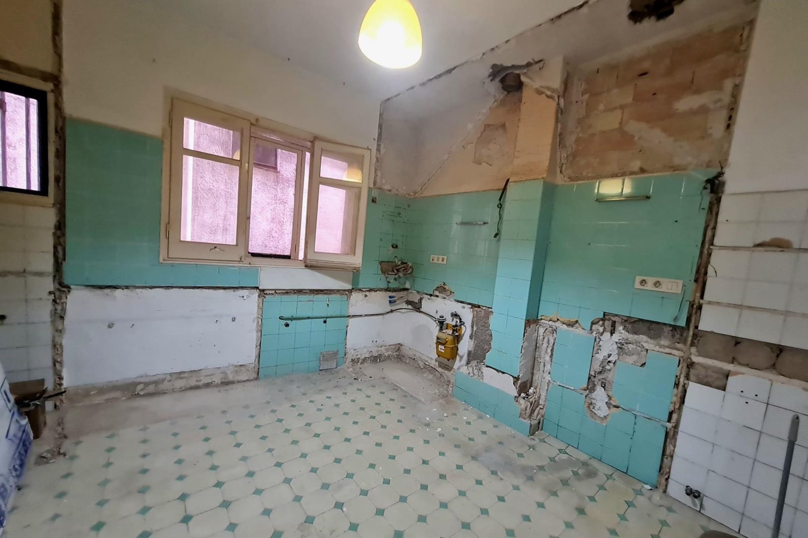 3 bedroom Flat for sale in Tortosa - € 105,000 (Ref: 9440015)