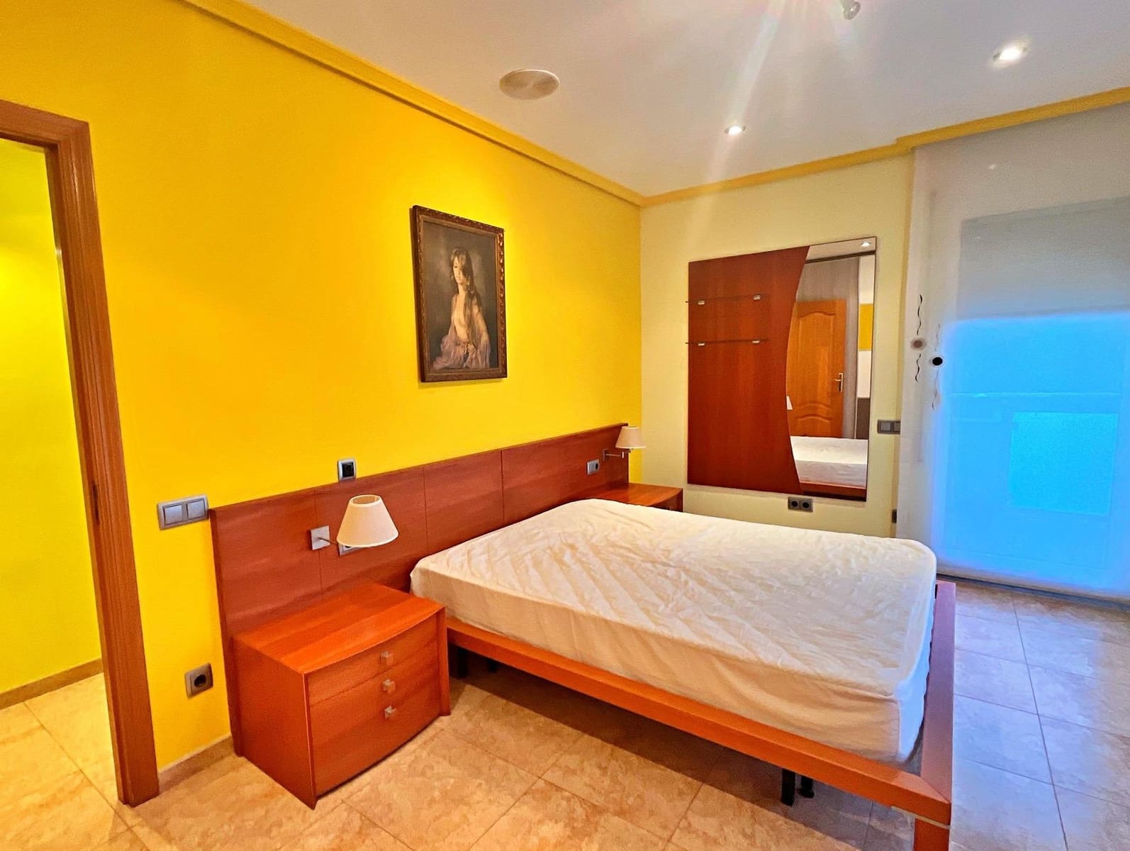 6 soveværelse Villa til salg i Santa Barbara med garage - € 450.000 (Ref: 9440016)