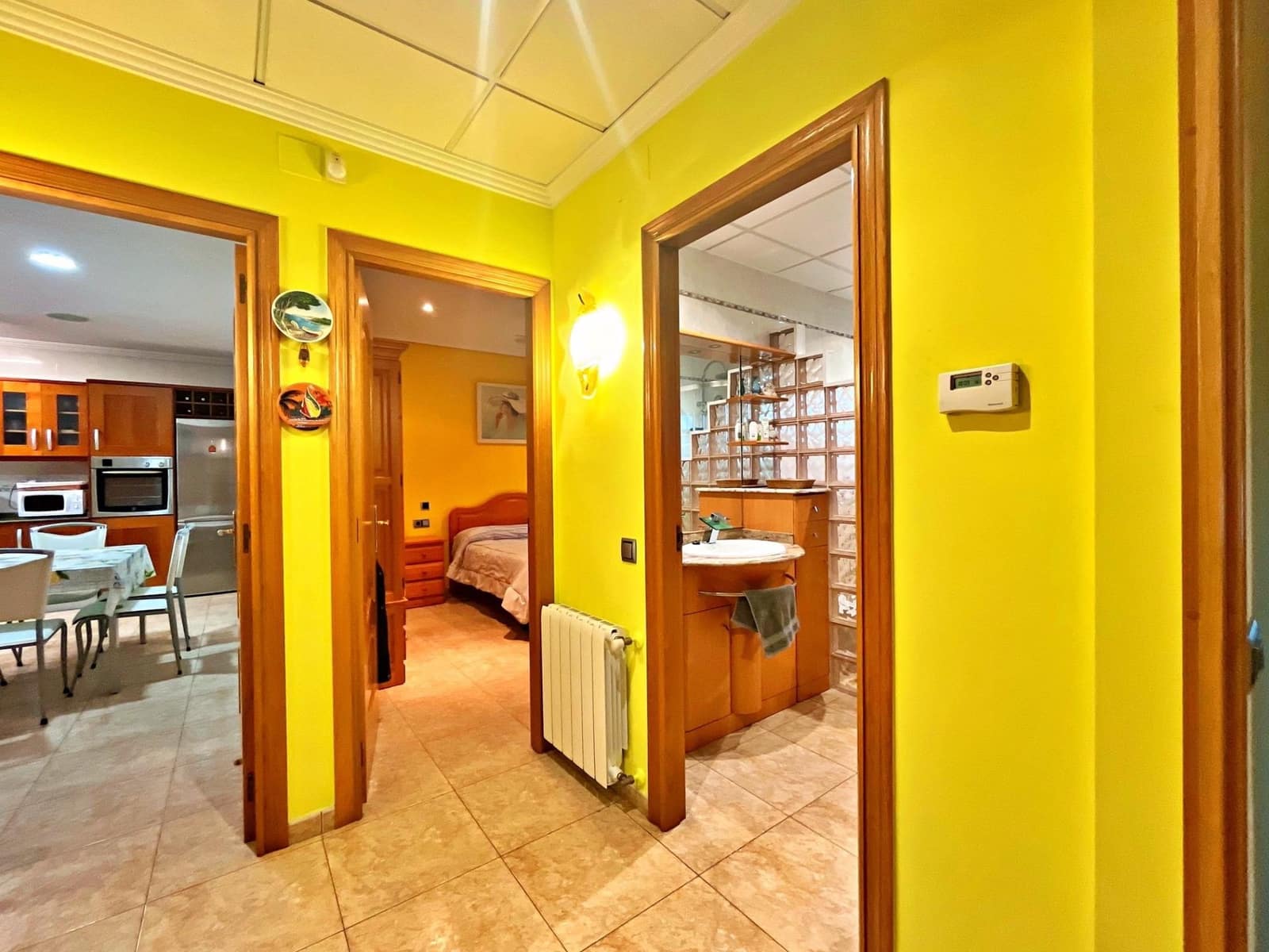 6 soveværelse Villa til salg i Santa Barbara med garage - € 450.000 (Ref: 9440016)