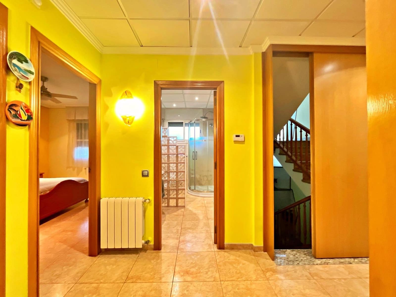 6 soveværelse Villa til salg i Santa Barbara med garage - € 450.000 (Ref: 9440016)