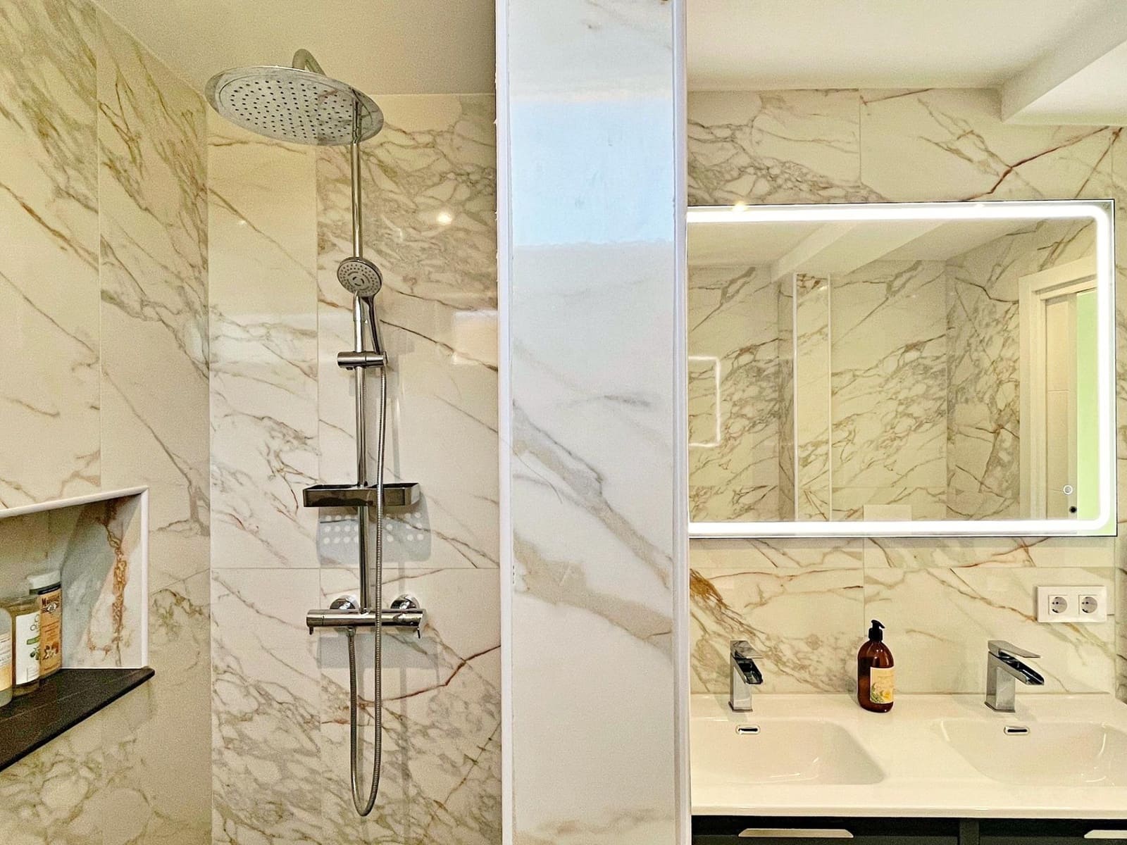 4 soveværelse Villa til salg i Roquetes med swimmingpool - € 285.000 (Ref: 9449008)