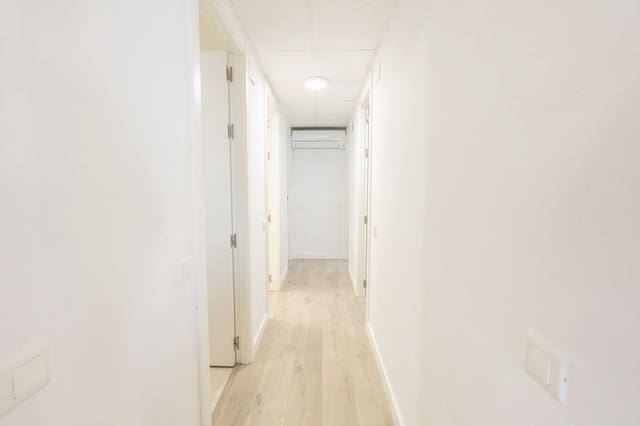 3 soveværelse Villa til salg i Deltebre med swimmingpool - € 335.000 (Ref: 9449009)