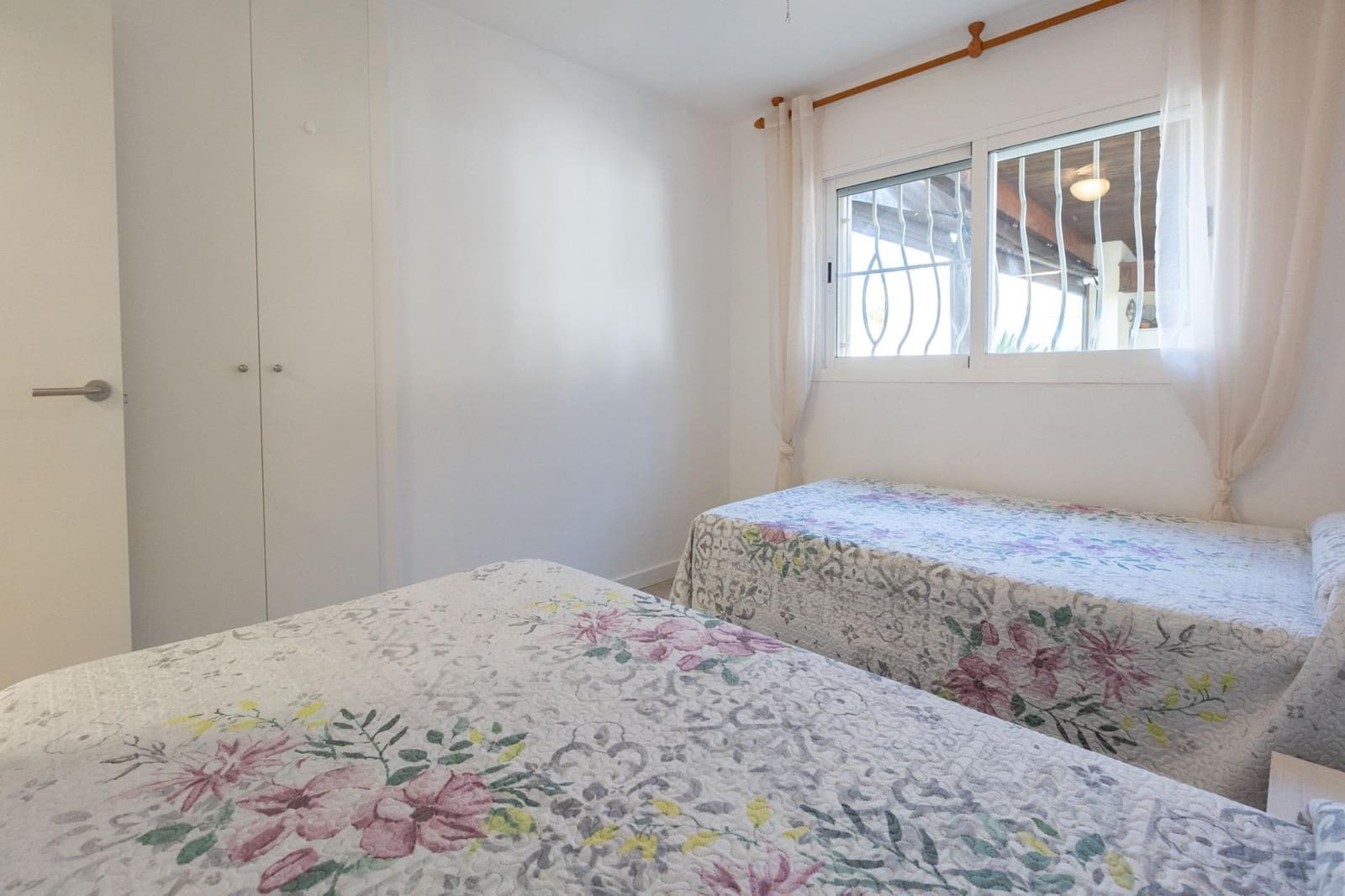 3 soveværelse Villa til salg i Deltebre med swimmingpool - € 335.000 (Ref: 9449009)