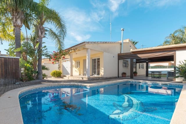 3 soveværelse Villa til salg i Deltebre med swimmingpool - € 335.000 (Ref: 9449009)