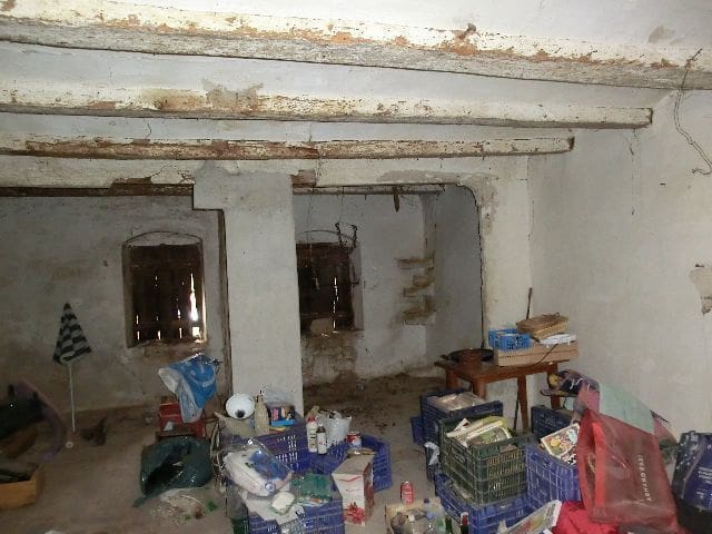 Huvila myytävänä paikassa Bitem - 260 000 € (Ref: 9481166)