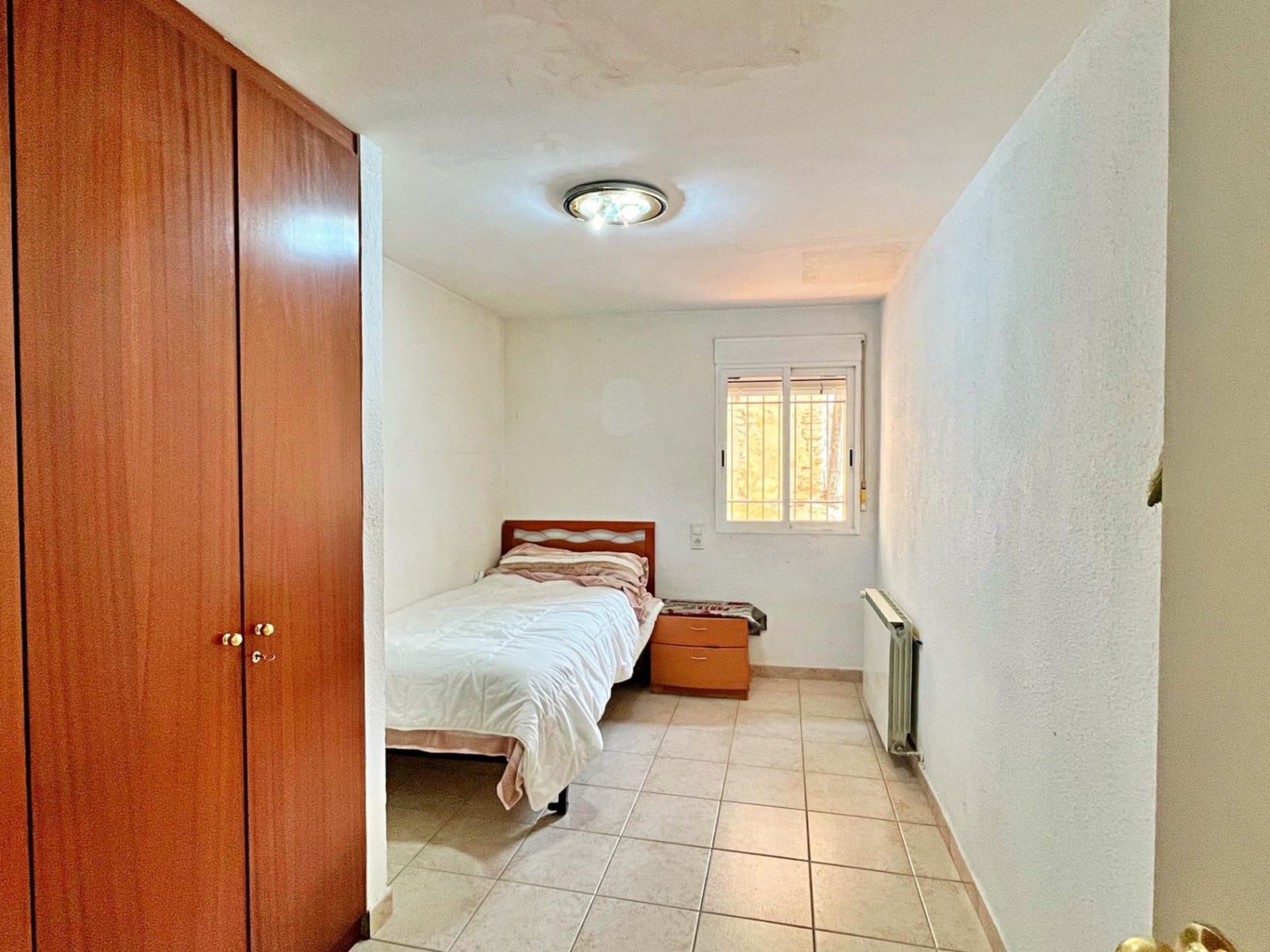 2 bedroom Villa for sale in Tortosa with garage - € 260,000 (Ref: 9481166)