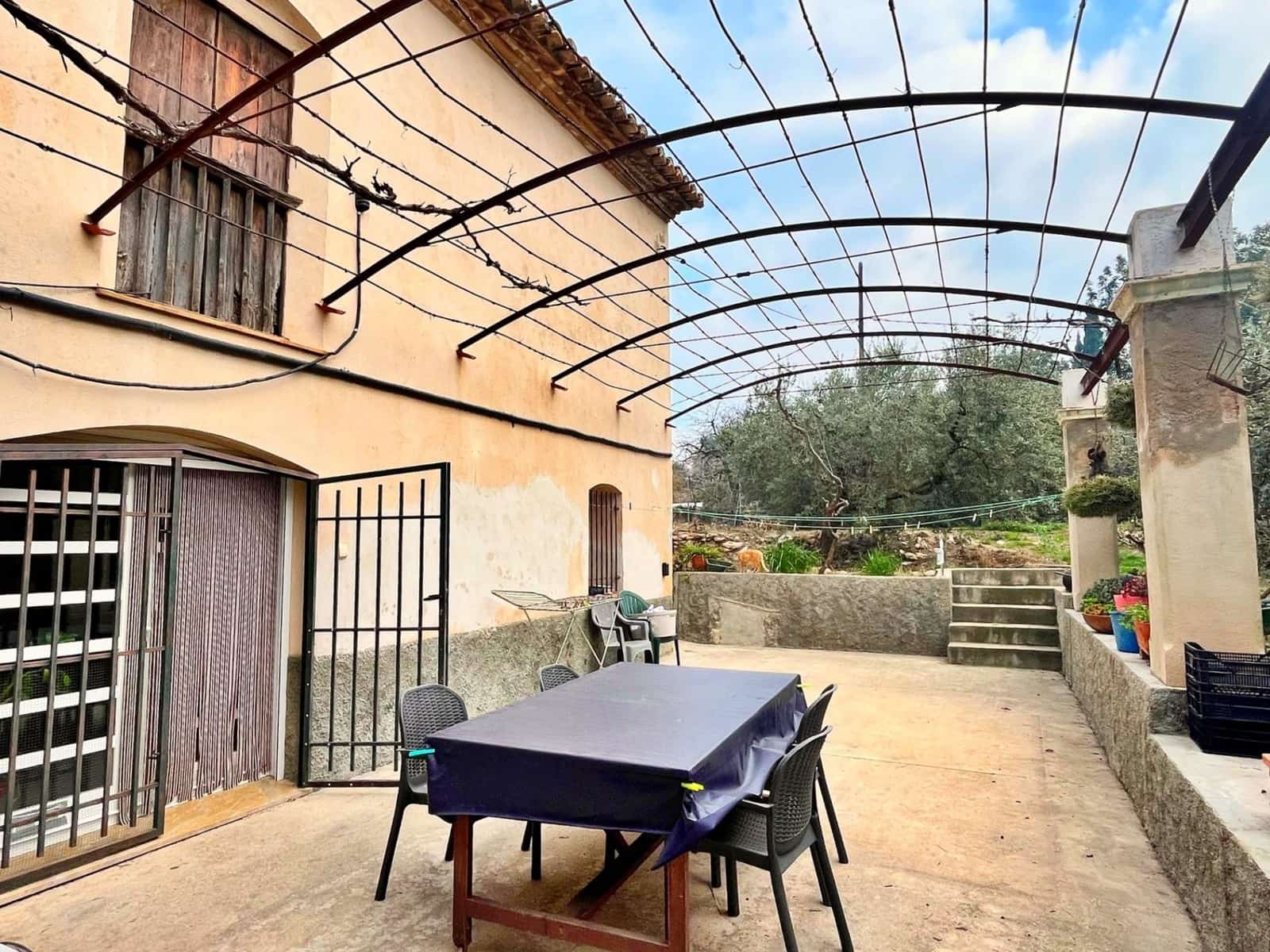 2 bedroom Villa for sale in Tortosa with garage - € 260,000 (Ref: 9481166)
