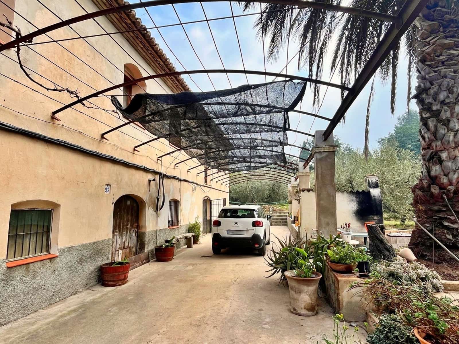 2 bedroom Villa for sale in Tortosa with garage - € 260,000 (Ref: 9481166)