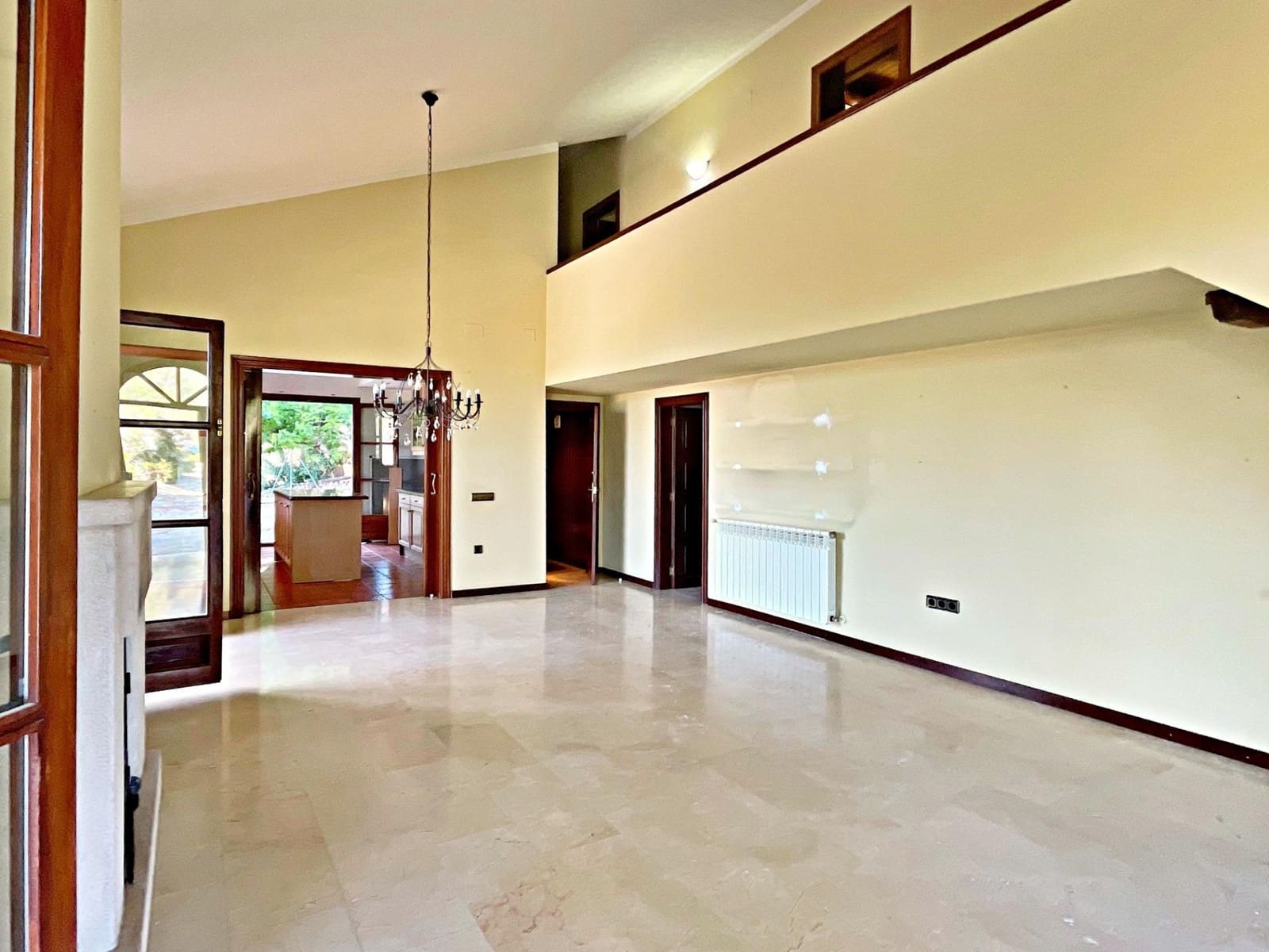 4 bedroom Villa for sale in Tortosa - € 330,000 (Ref: 9497137)