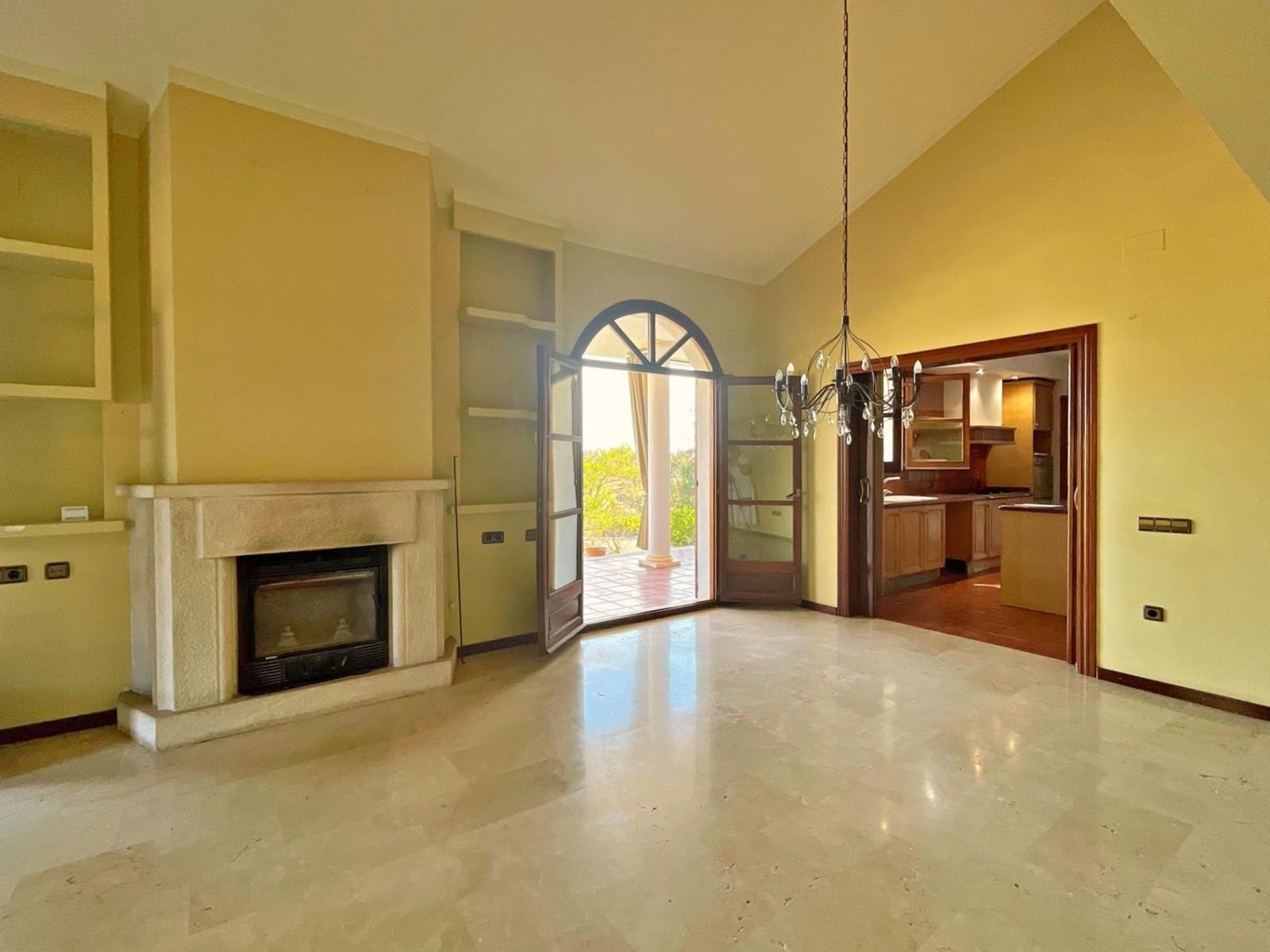 4 bedroom Villa for sale in Tortosa - € 330,000 (Ref: 9497137)