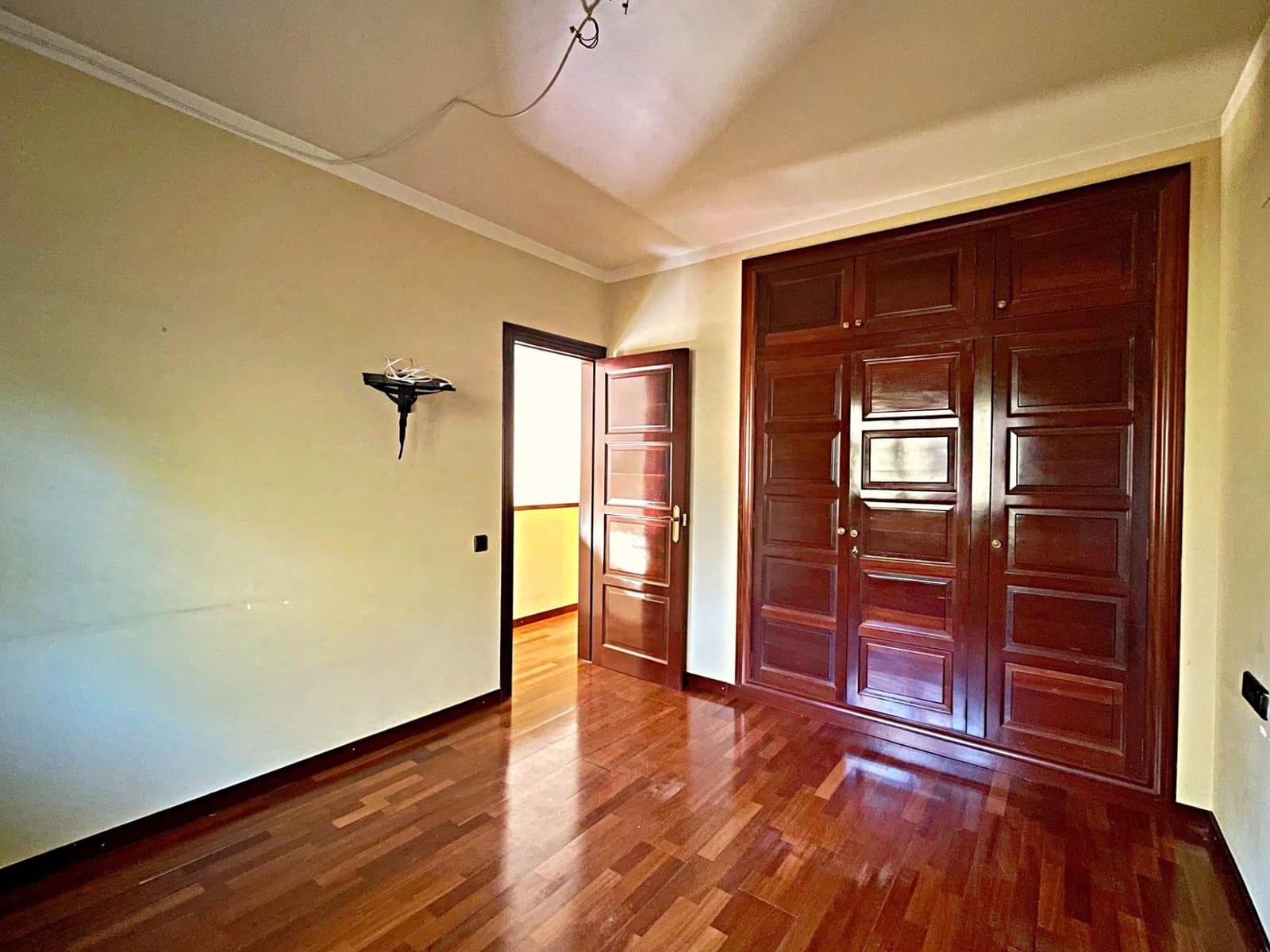 4 bedroom Villa for sale in Tortosa - € 330,000 (Ref: 9497137)